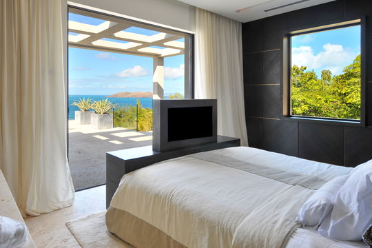 VILLA LA PETITE SEREINE BEDROOM1 1