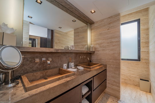 VILLA LA PETITE SEREINE BEDROOM2 4