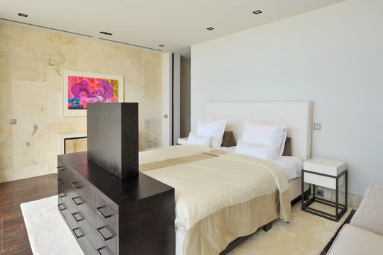 VILLA LA PETITE SEREINE BEDROOM4 5
