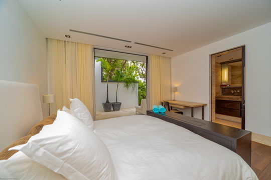VILLA LA PETITE SEREINE BEDROOM5 2