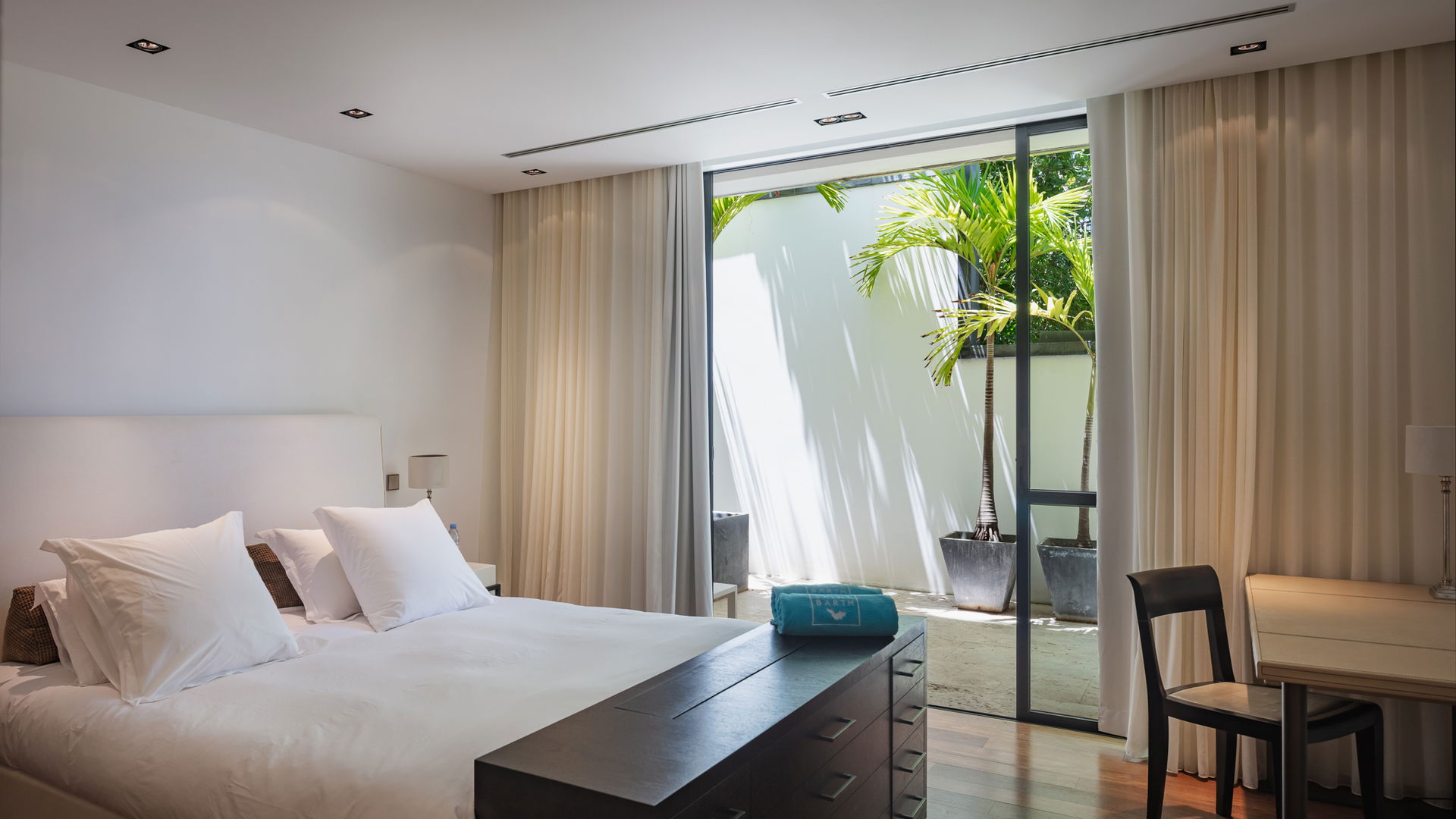BEDROOM 5