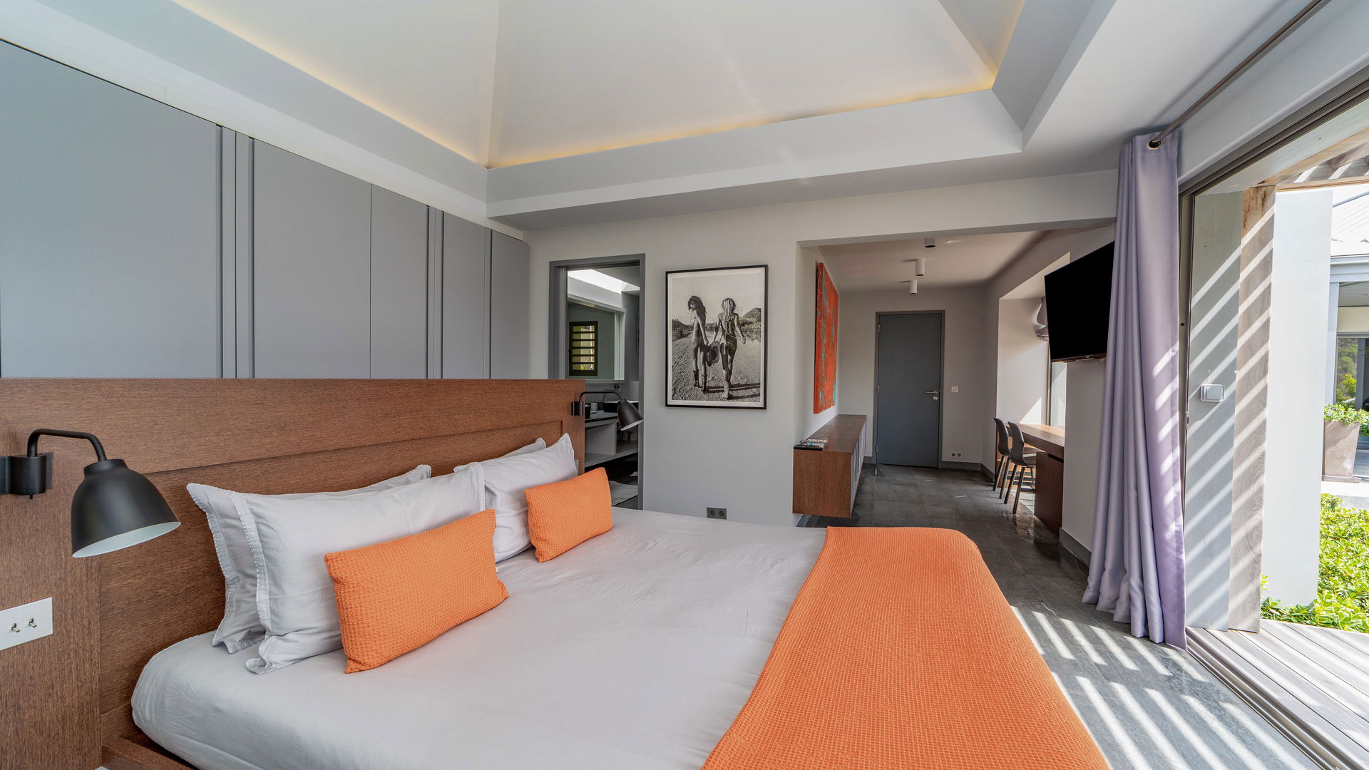 BEDROOM 1