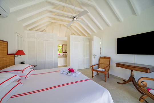 VILLA KIR ROYAL BEDROOM2 5