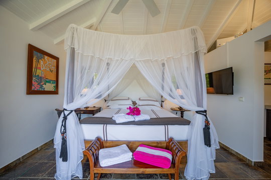 VILLA KIR ROYAL BEDROOM3 2