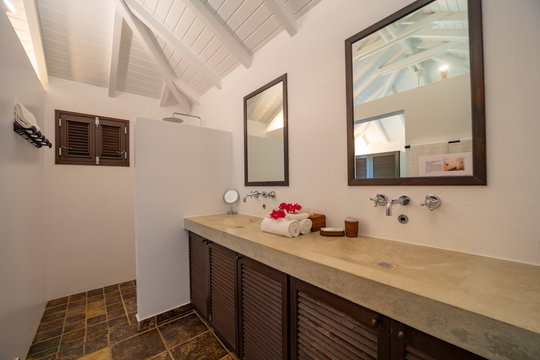 VILLA KIR ROYAL BEDROOM4 6