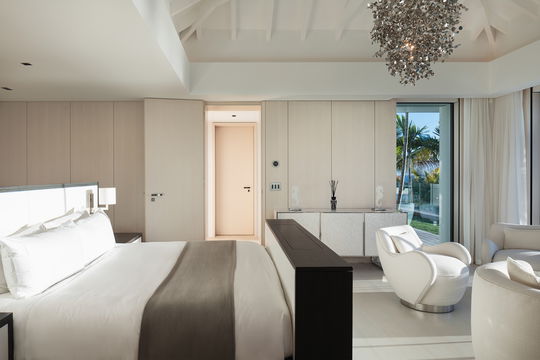 VILLA EMBRACE BEDROOM1 3