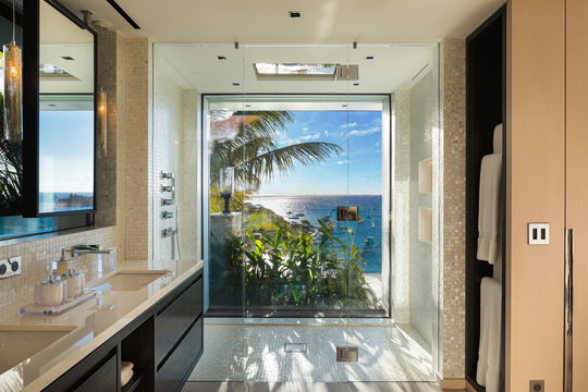 VILLA EMBRACE BEDROOM2 4
