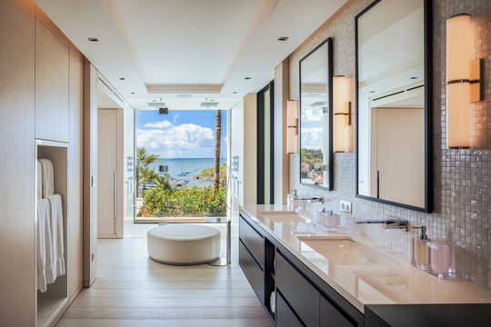 VILLA EMBRACE BEDROOM5 4