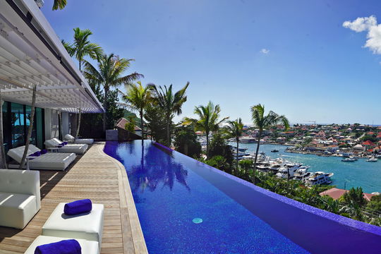 VILLA EMBRACE POOLS & TERRACES 6