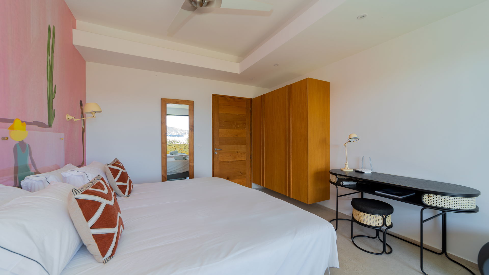 BEDROOM 6
