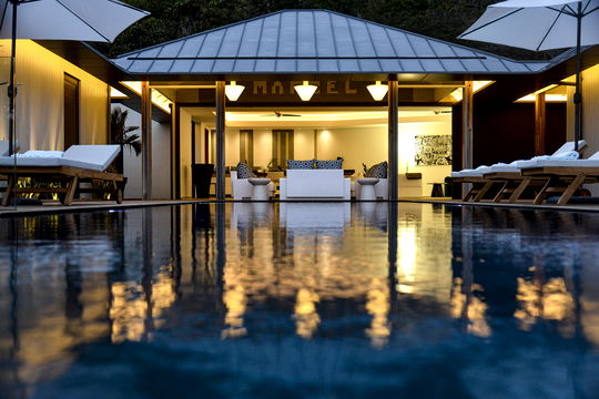 VILLA MARCEL BY NIGHT 2