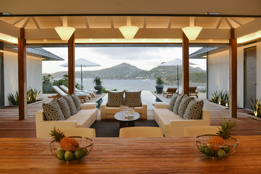 VILLA MARCEL KITCHEN & DINING AREA 16