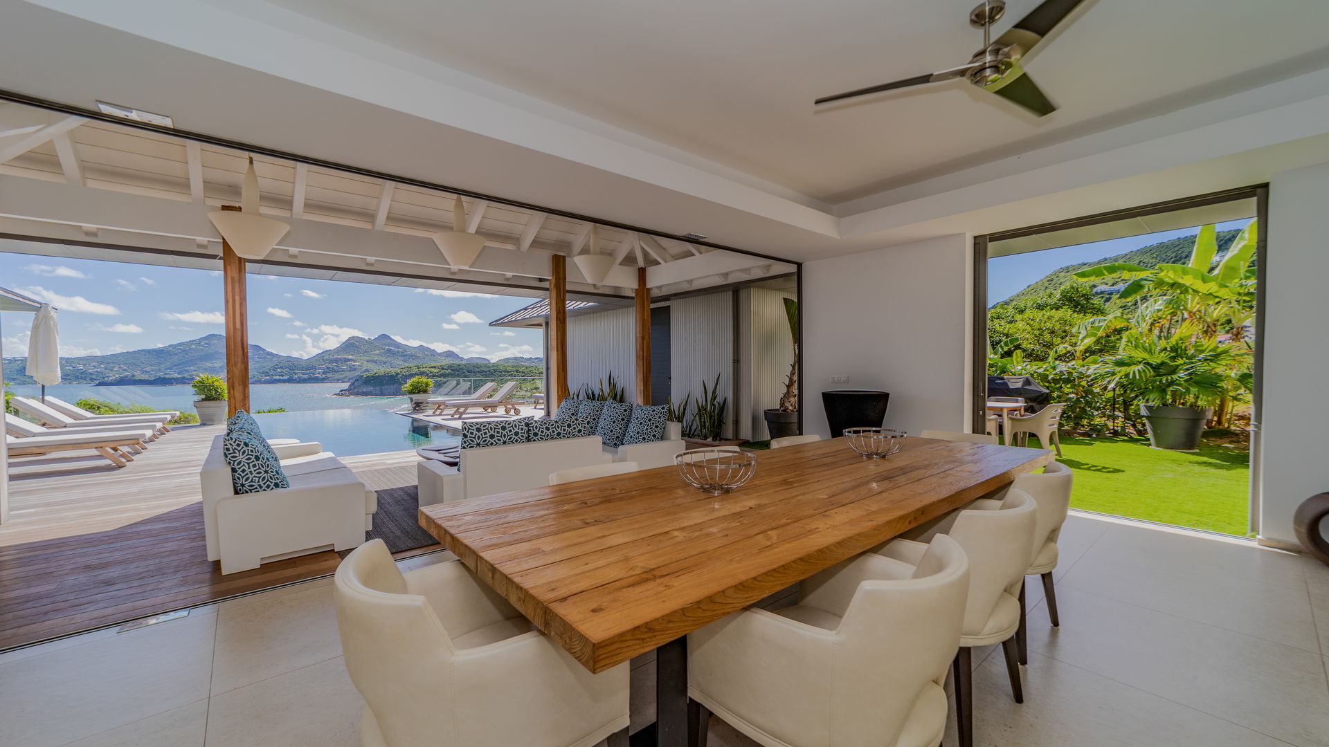 KITCHEN & DINING AREA