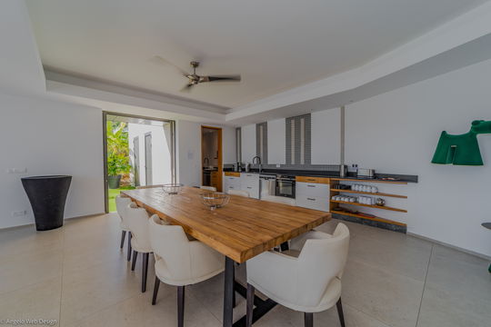 VILLA MARCEL KITCHEN & DINING AREA 5