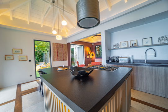 VILLA ALTA ROCCA KITCHEN & DINING AREA 12