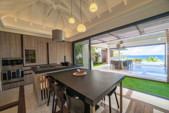 VILLA ALTA ROCCA KITCHEN & DINING AREA 6