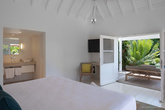 VILLA PASTEL BEDROOM1 3