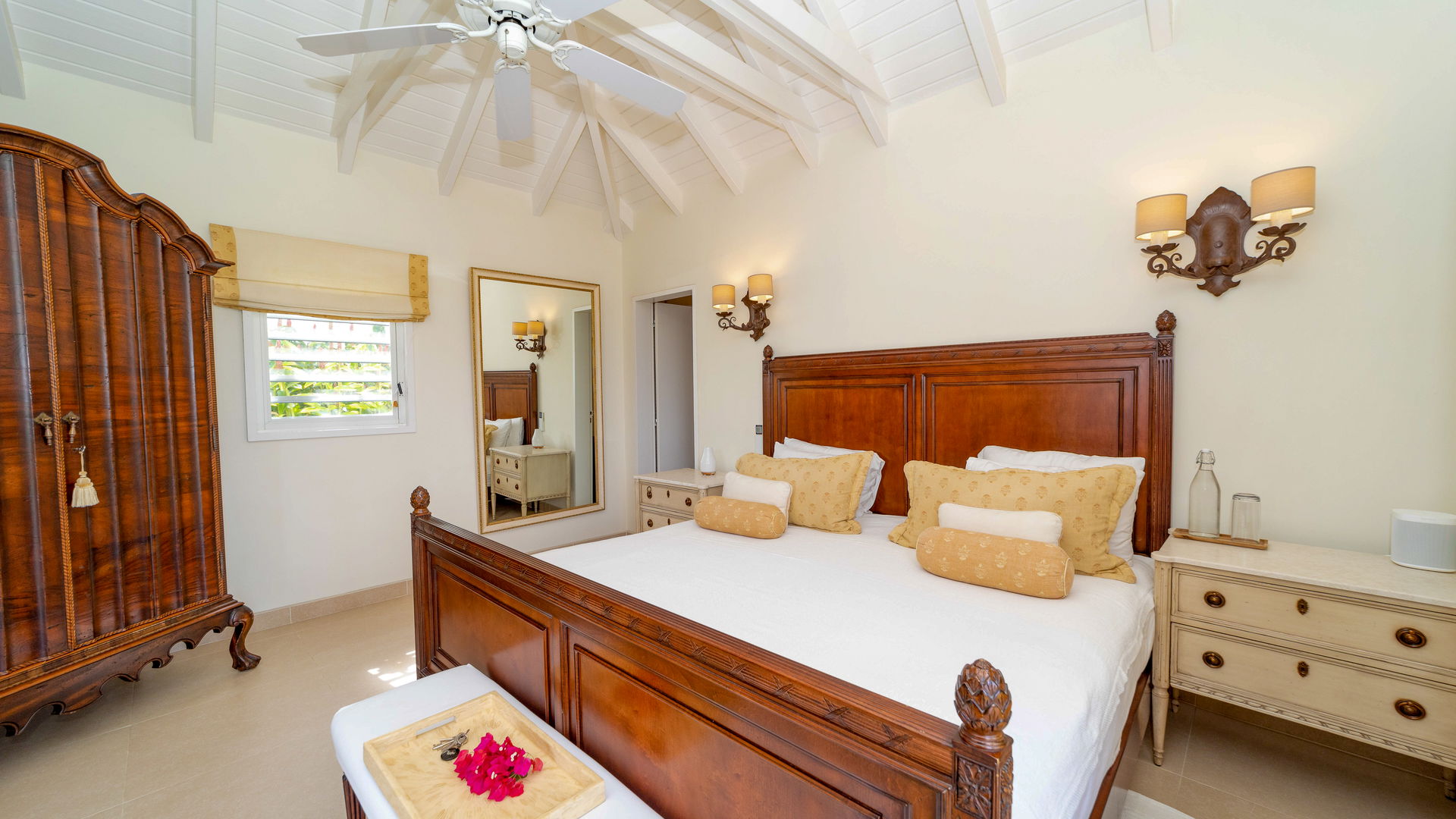 BEDROOM 2