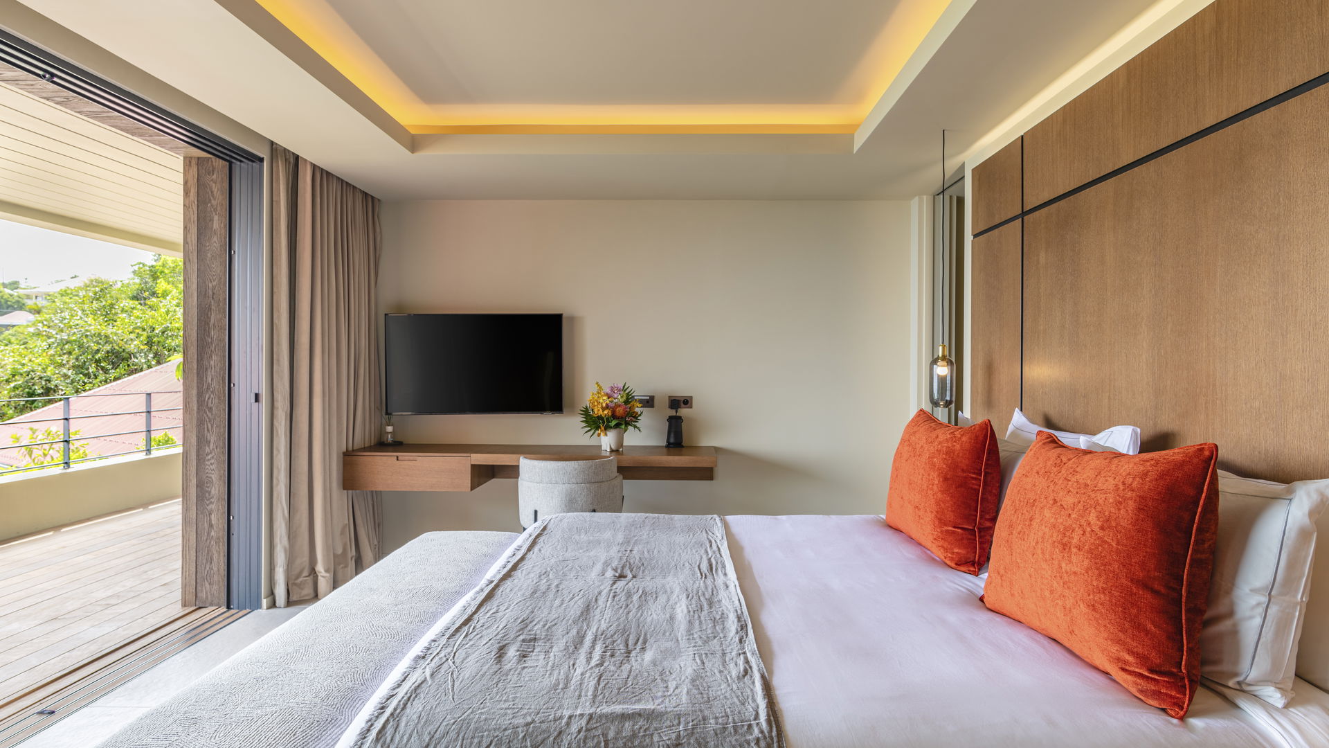 BEDROOM 5