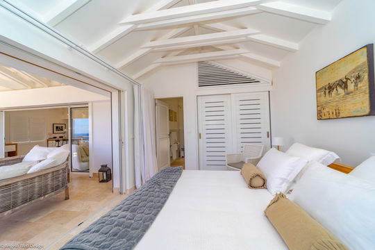 VILLA HILL BEDROOM1 7