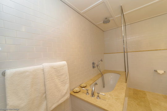 VILLA HILL BEDROOM2 10