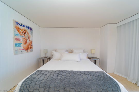 VILLA HILL BEDROOM3 4