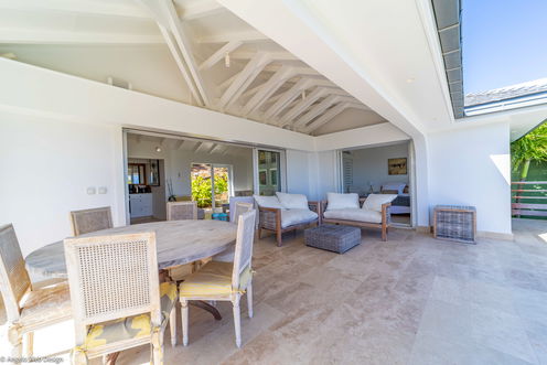 VILLA HILL KITCHEN & DINING AREAS 7