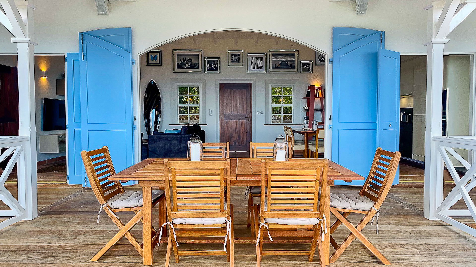 KITCHEN & DINING AREA