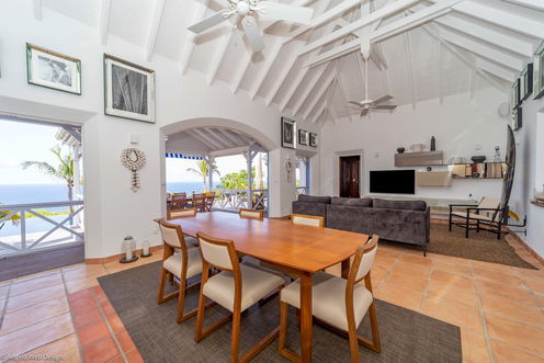 VILLA NEPTUNE KITCHEN & DINING AREA 4