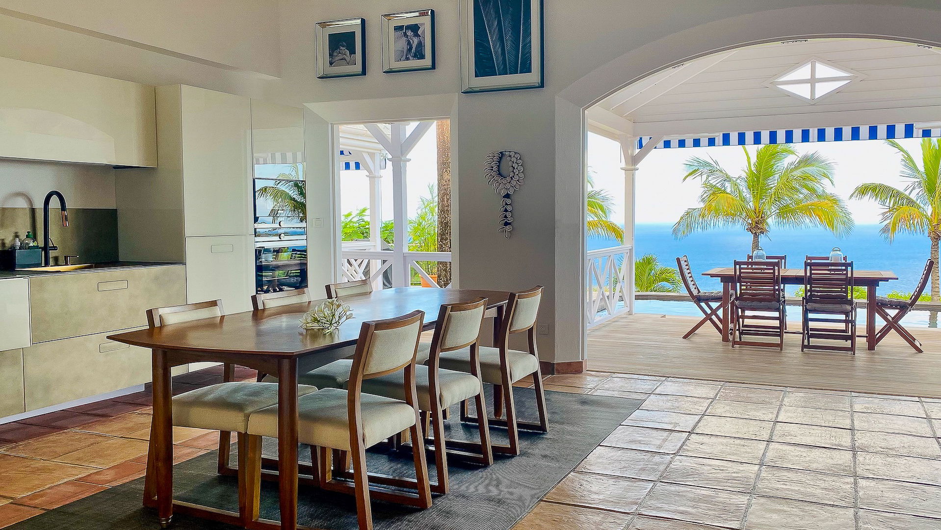 KITCHEN & DINING AREA