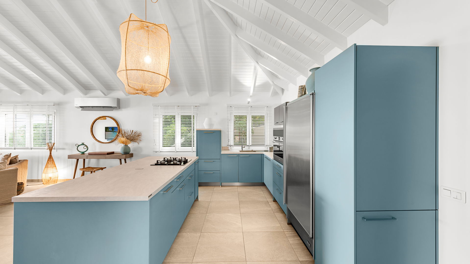 KITCHEN & DINING AREA