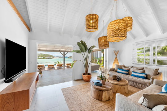 VILLA ESSENIA LIVING AREA 2