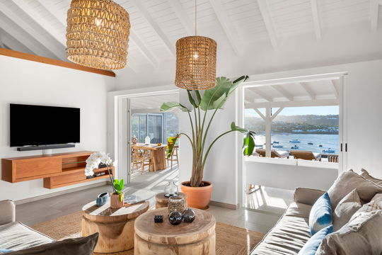 VILLA ESSENIA LIVING AREA 3