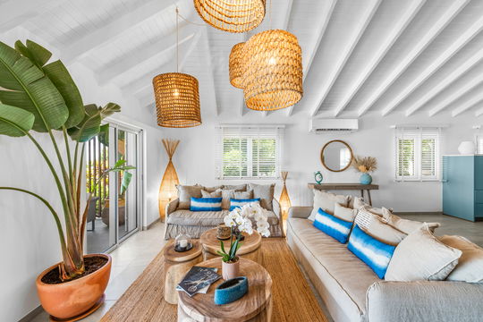 VILLA ESSENIA LIVING AREA 4
