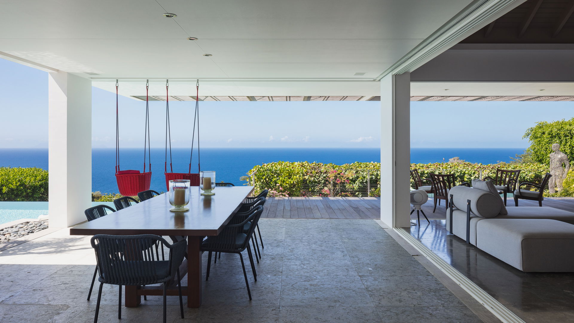 KITCHEN & DINING AREA