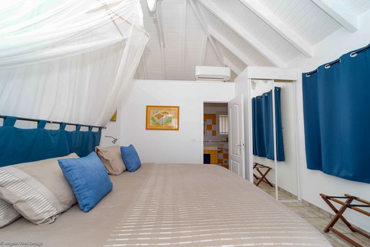 VILLA MANON BEDROOM1 1