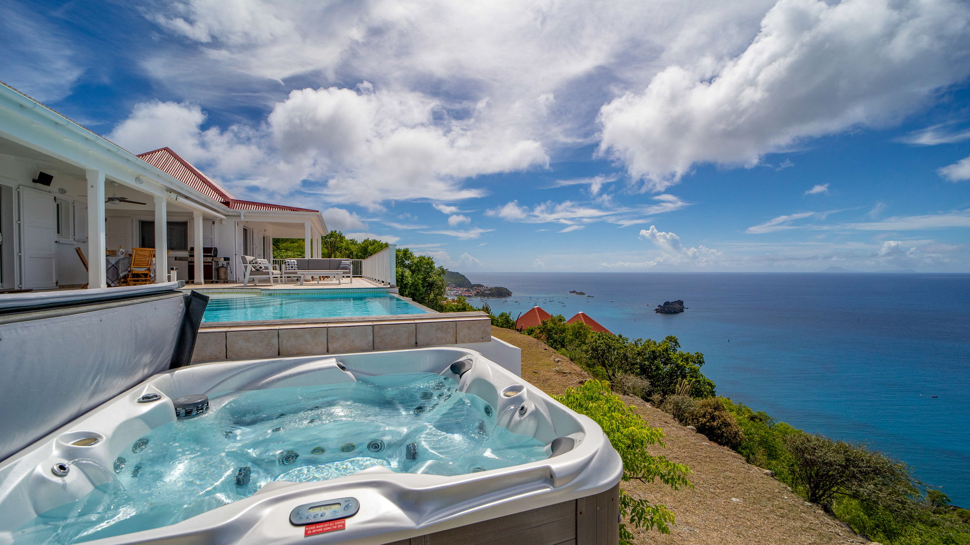 JACUZZI