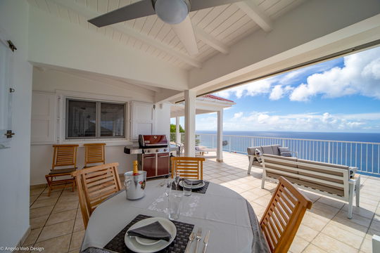 VILLA MANON KITCHEN & DINING AREA 7