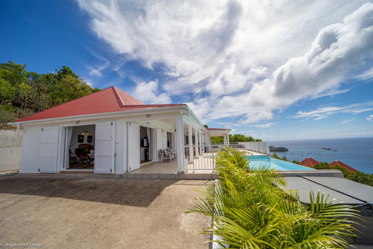 VILLA MANON OUTDOORS 1
