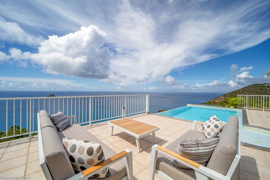 VILLA MANON POOL & TERRACE 7