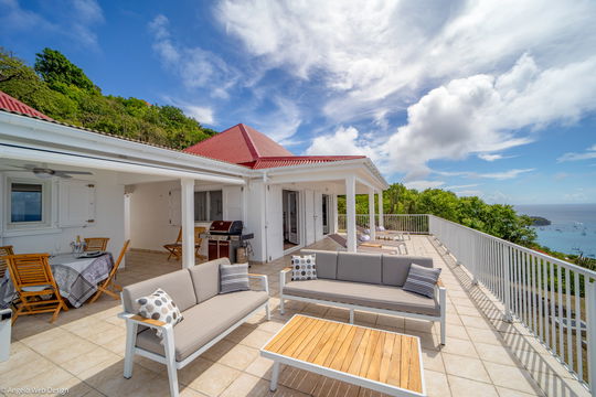 VILLA MANON POOL & TERRACE 9