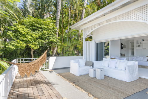 VILLA BIBA OUTDOOR LOUNGE 3