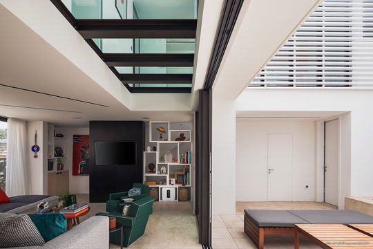 VILLA OPUS LIVING AREA 3