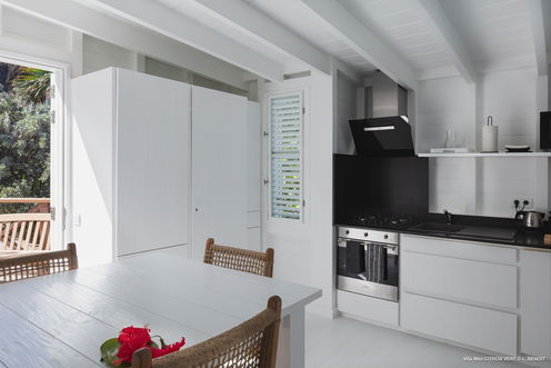 VILLA LITTLE CITRON VERT KITCHEN & DINING AREA 2