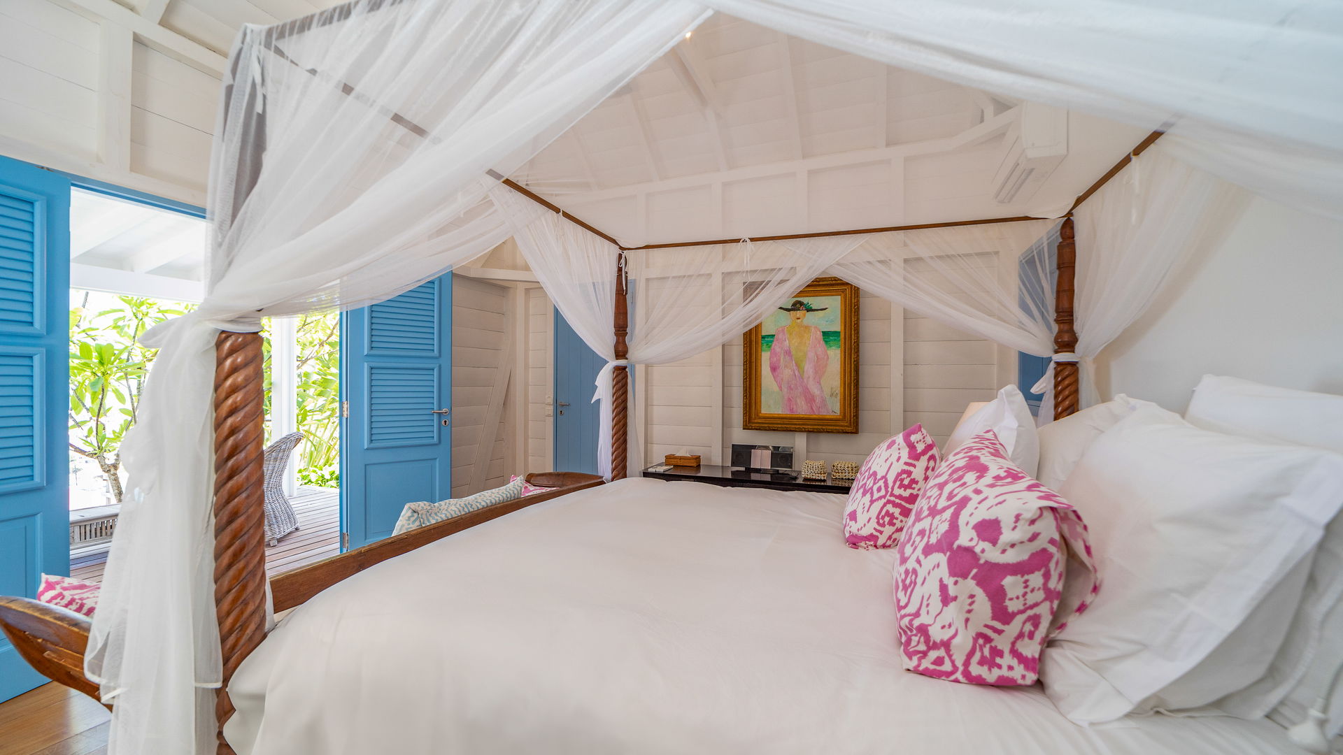 BEDROOM 1