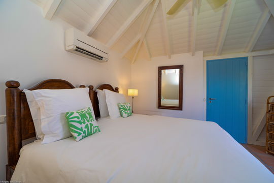 VILLA FABRIZIA BEDROOM4 5
