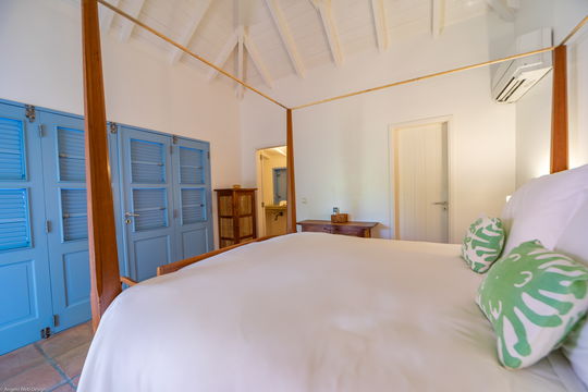 VILLA FABRIZIA BEDROOM5 2