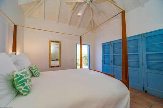 VILLA FABRIZIA BEDROOM5 6