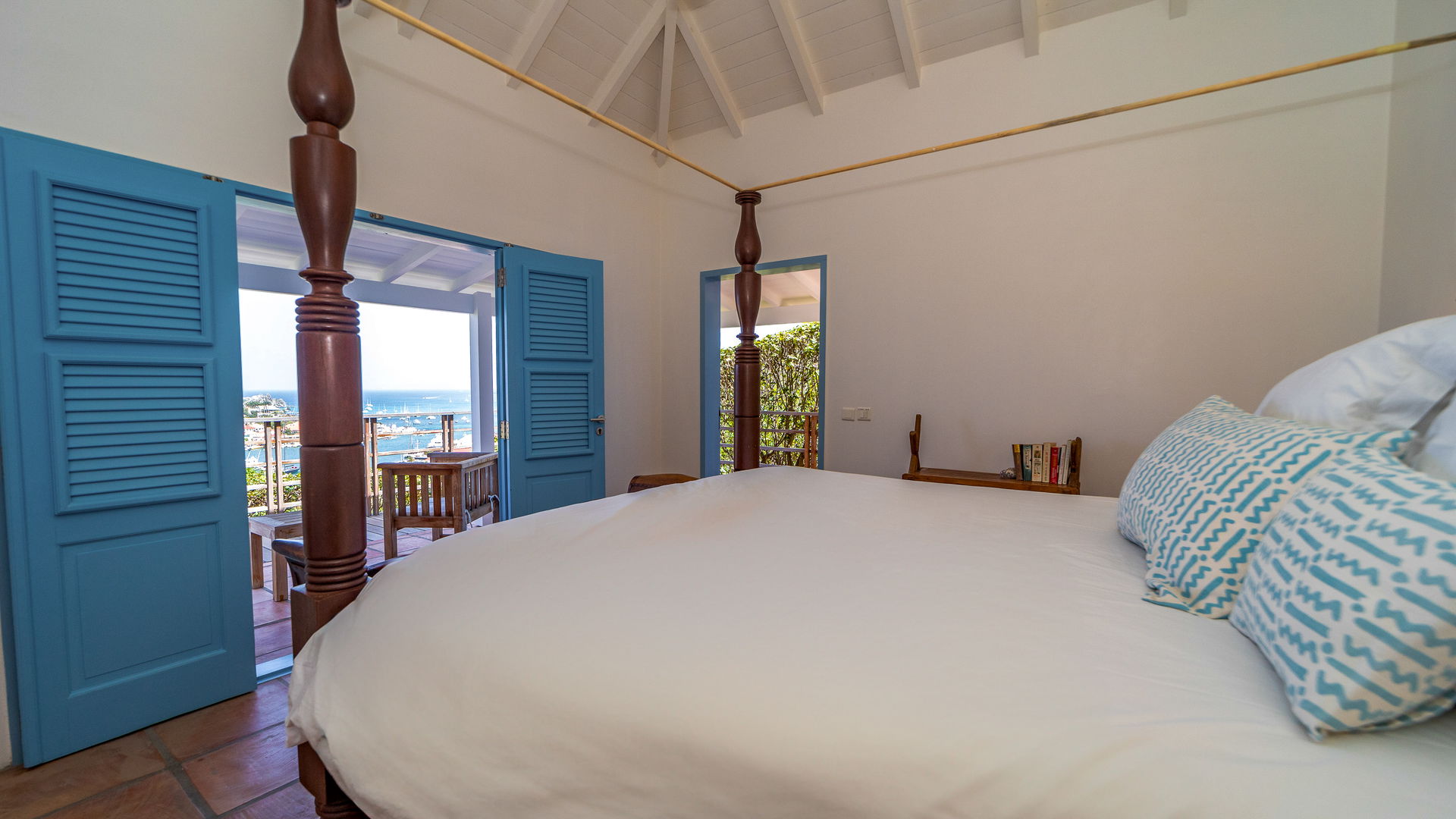 BEDROOM 6