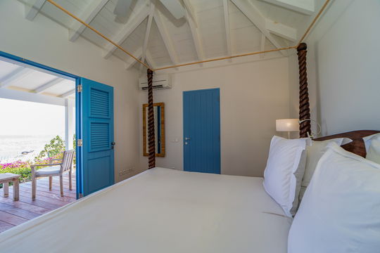 VILLA FABRIZIA BEDROOM7 4